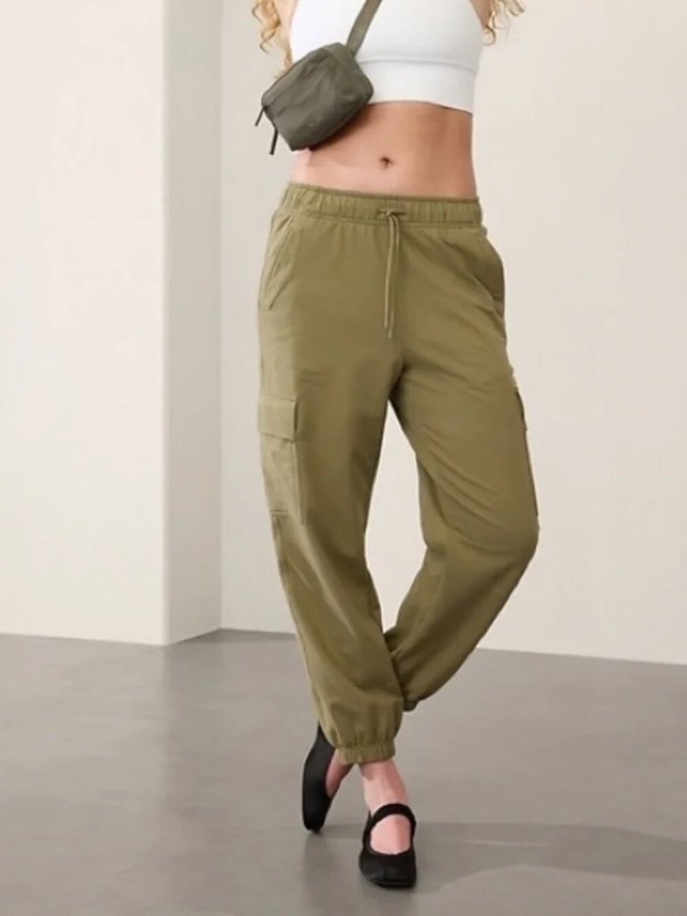 ATHLETA Cascade Cargo Terry Pants Womens XL Green Cargo Jogger Pockets Stretch